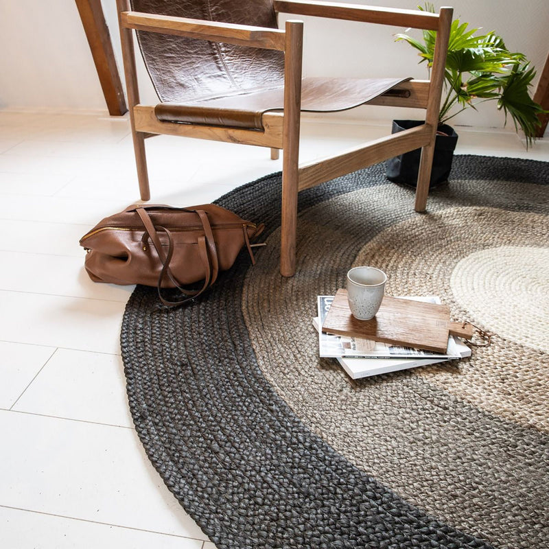 Dark Brown Hand-Woven Jute Round Rug