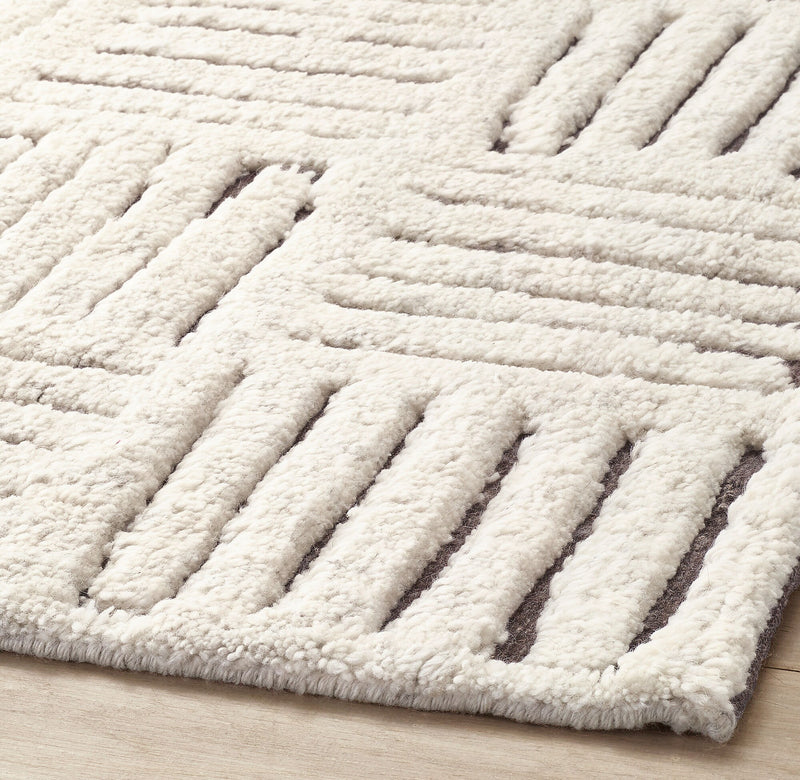  Luxurious Wool Moroccan Rug 