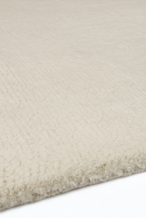 Ivory White Handmade Wool Rug