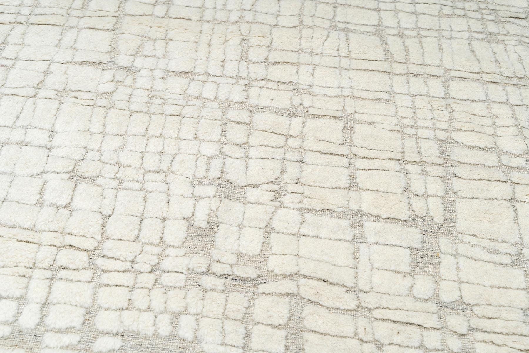 White-light Grey Hand Knotted Wool Rug